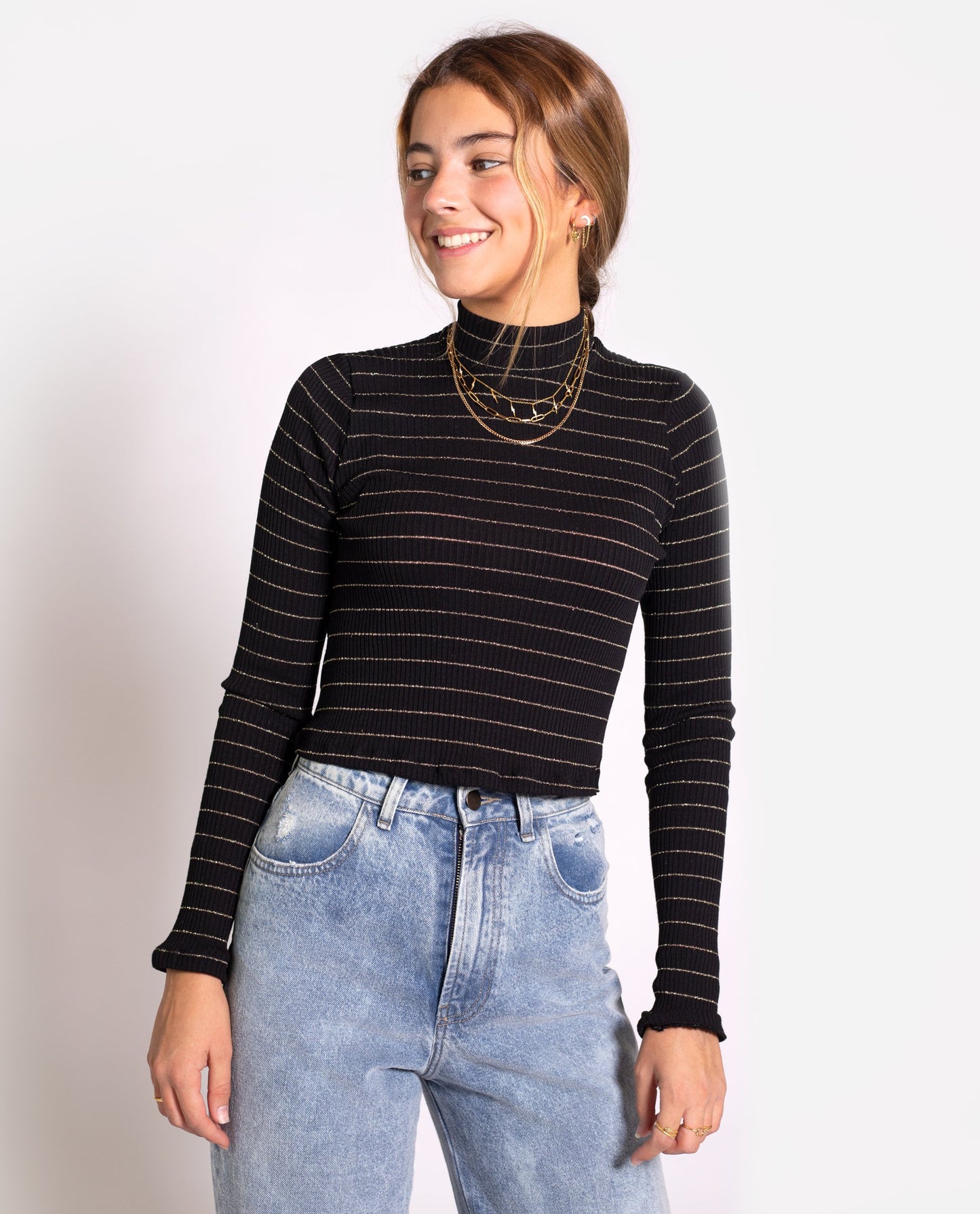 SUÉTER LOOK THE STARS · NEGRO