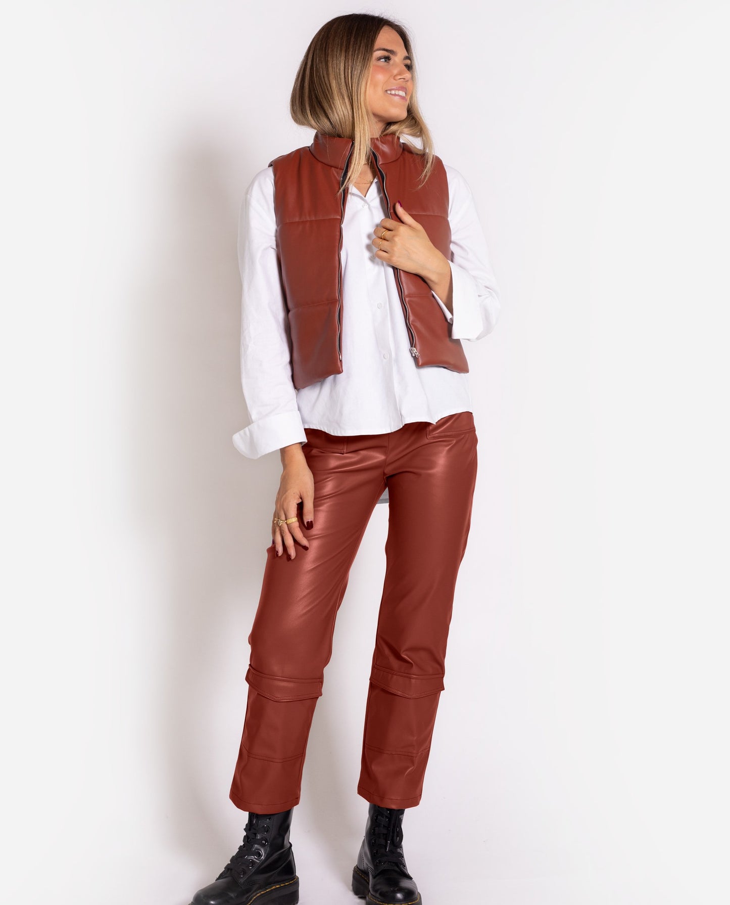 CHALECO HEADQUARTERS |Chaleco efecto piel con relleno mujer | Chaquetas y abrigo THE-ARE