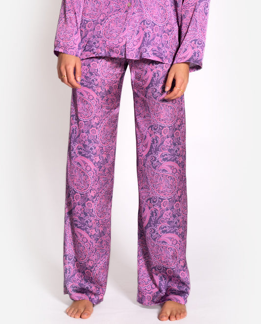 PIJAMA DREAM & TRAVEL | Pijama camisa y pantalón largo estampado paisley mujer | THE-ARE