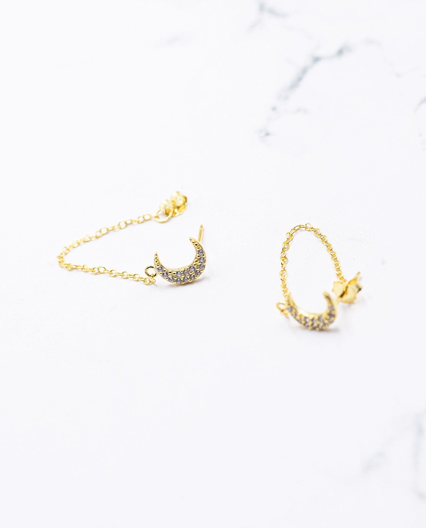 Pendientes plata 925 bañada en oro luna con circonitas THE-ARE | Joyitas