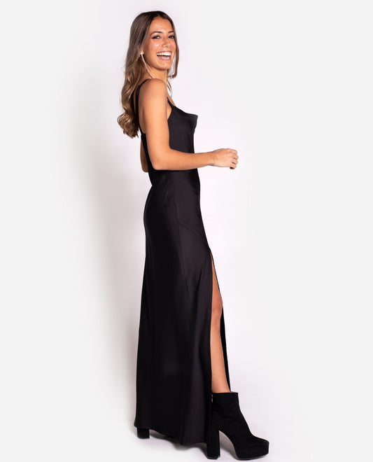 Vestido largo satinado de tirantes con abertura | THE-ARE