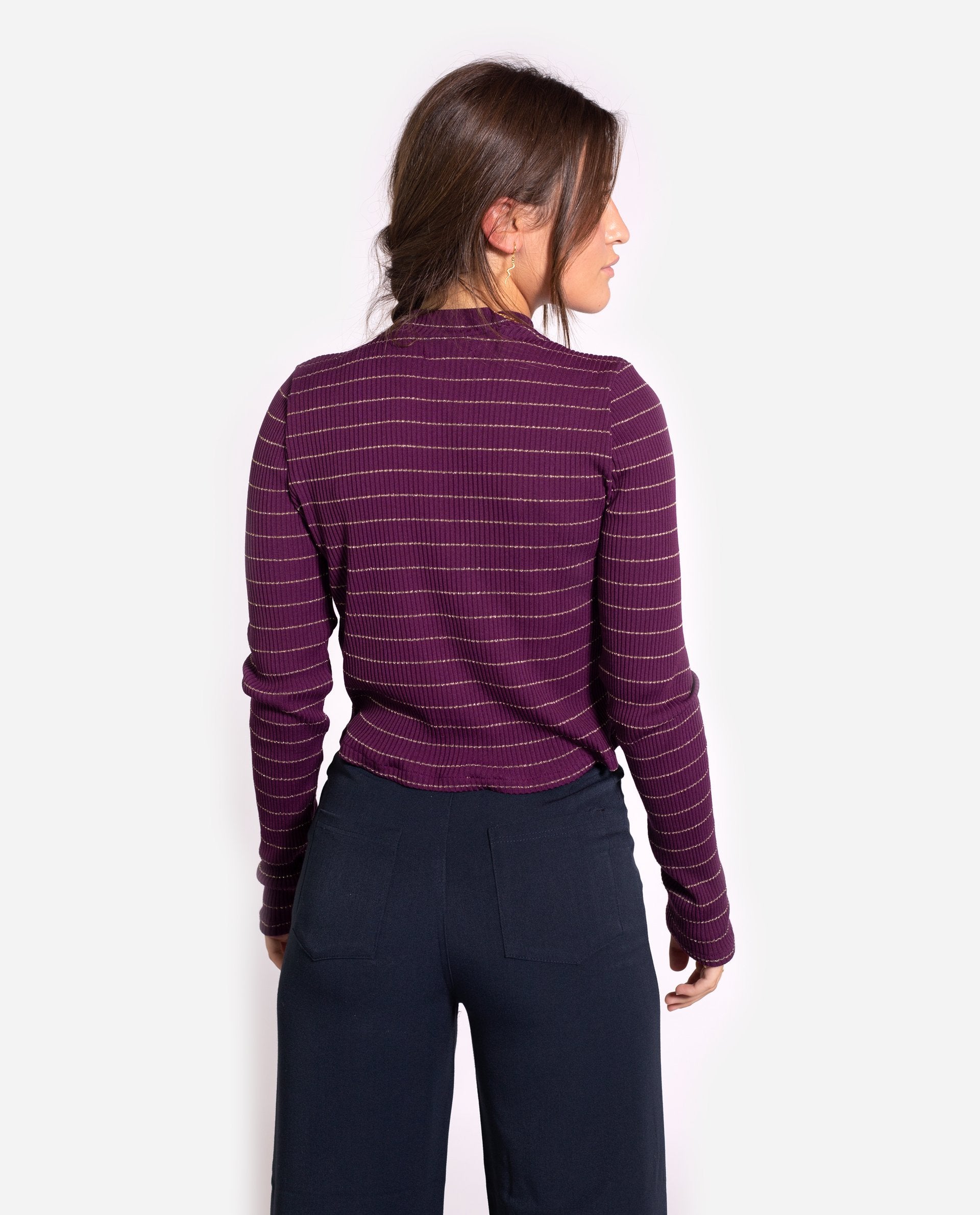 SUÉTER LOOK THE STARS | Suéter fino de mujer canalé a rayas cuello alto | Jerseys THE-ARE