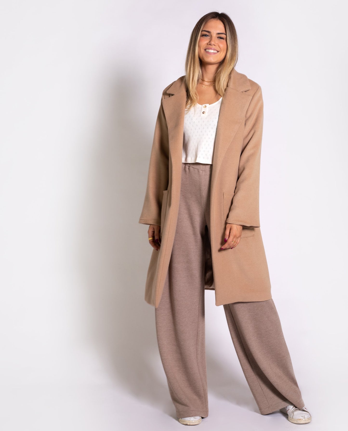 ABRIGO TRY MY LUCK | Abrigo largo trench camel de mujer | Chaquetas y abrigos THE-ARE