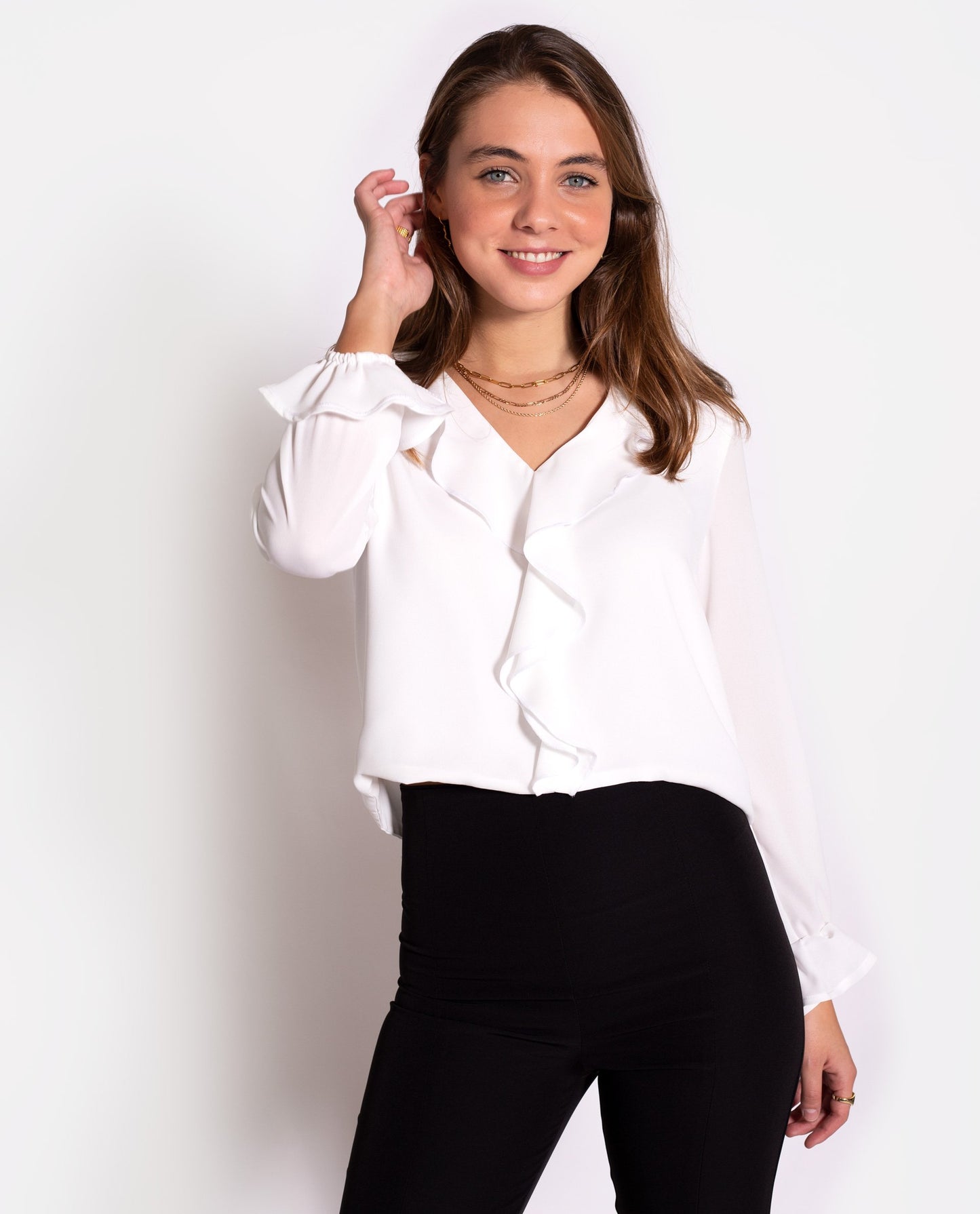 BLUSA WONDERWALL | Blusa blanca de mujer con volantes | Camisas y blusas THE-ARE