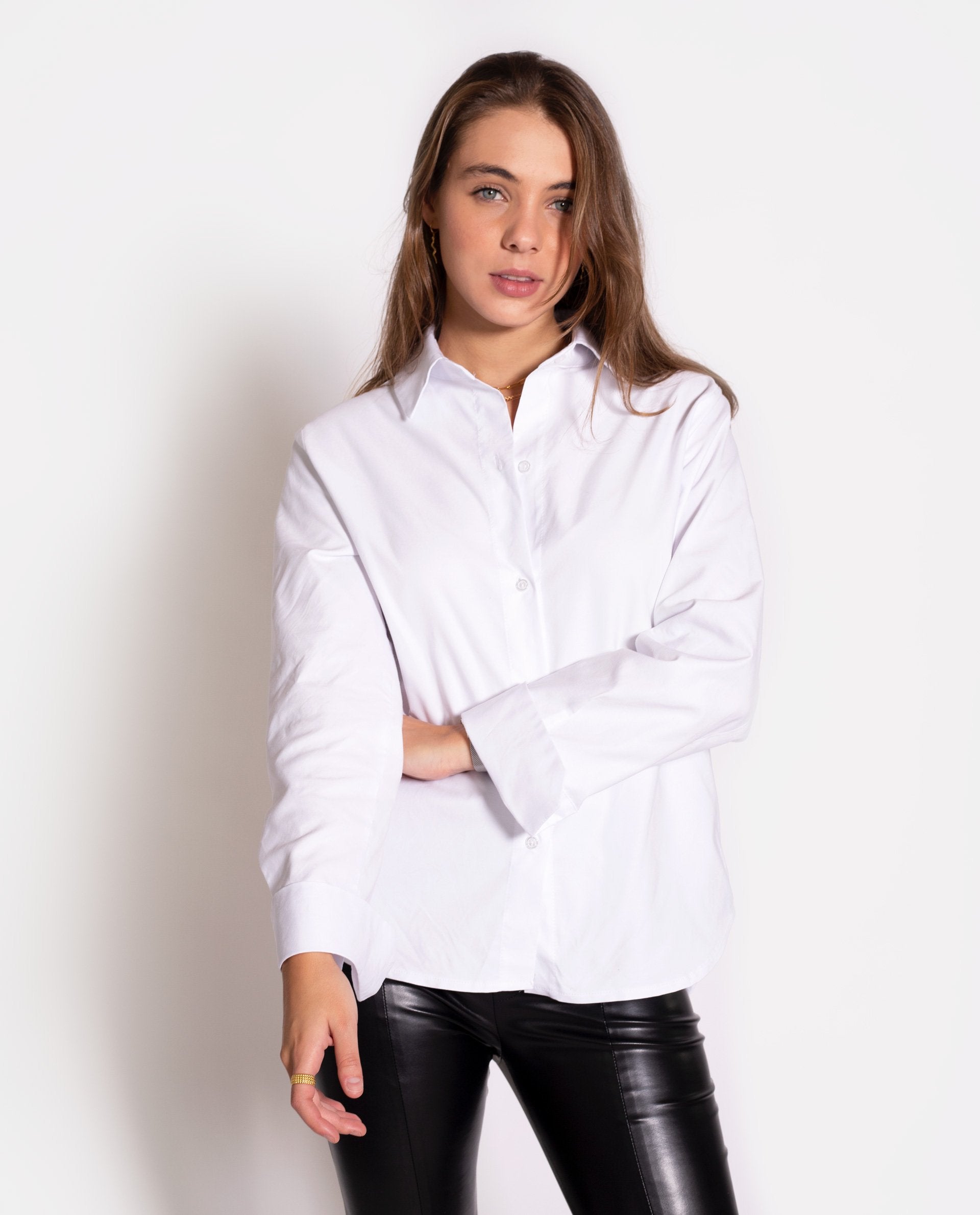 CAMISA UNBELIEVABLE | Camisa blanca de mujer más larga detrás | THE-ARE