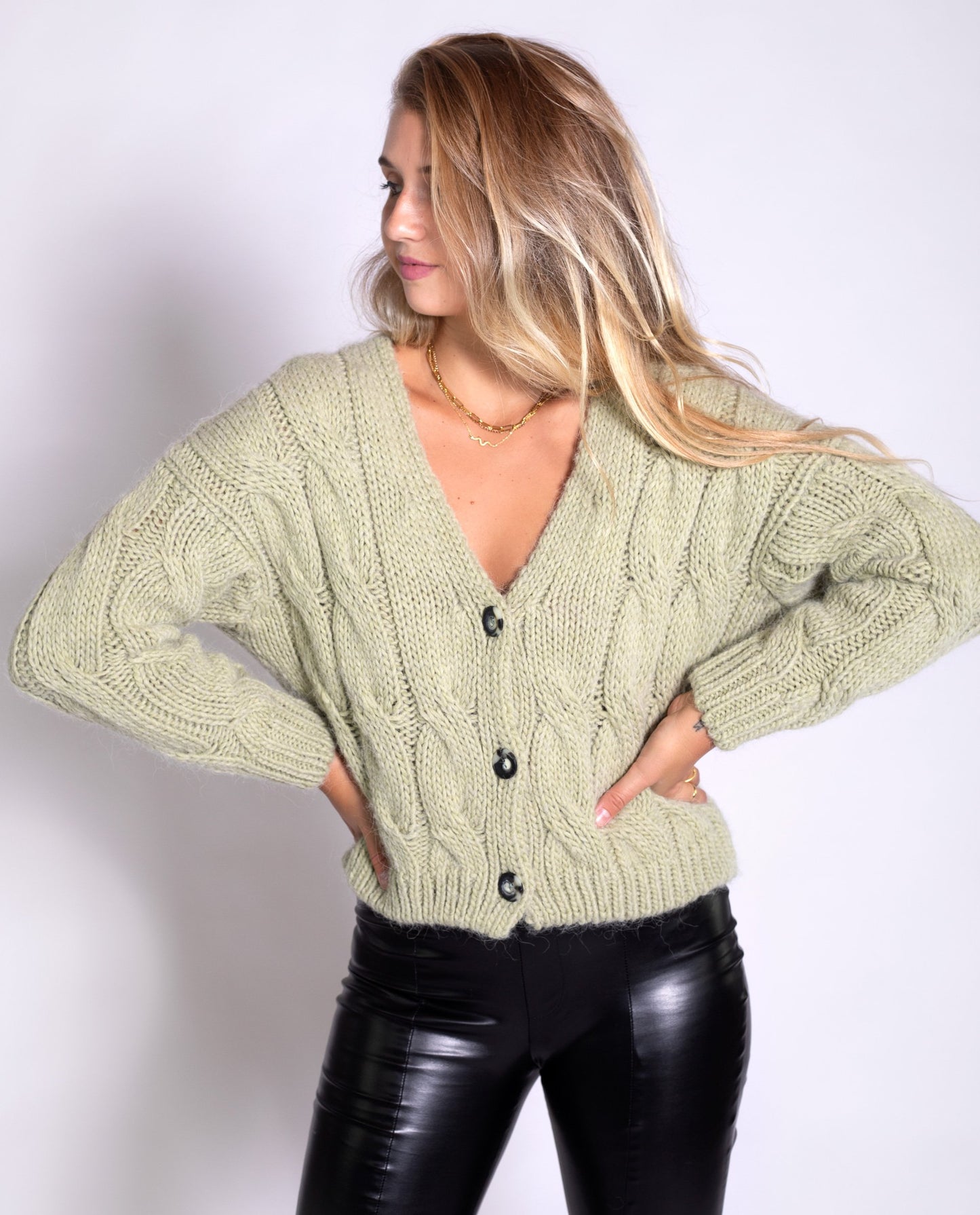 Cardigan corto con botones mujer verde menta | Jerseys THE-ARE