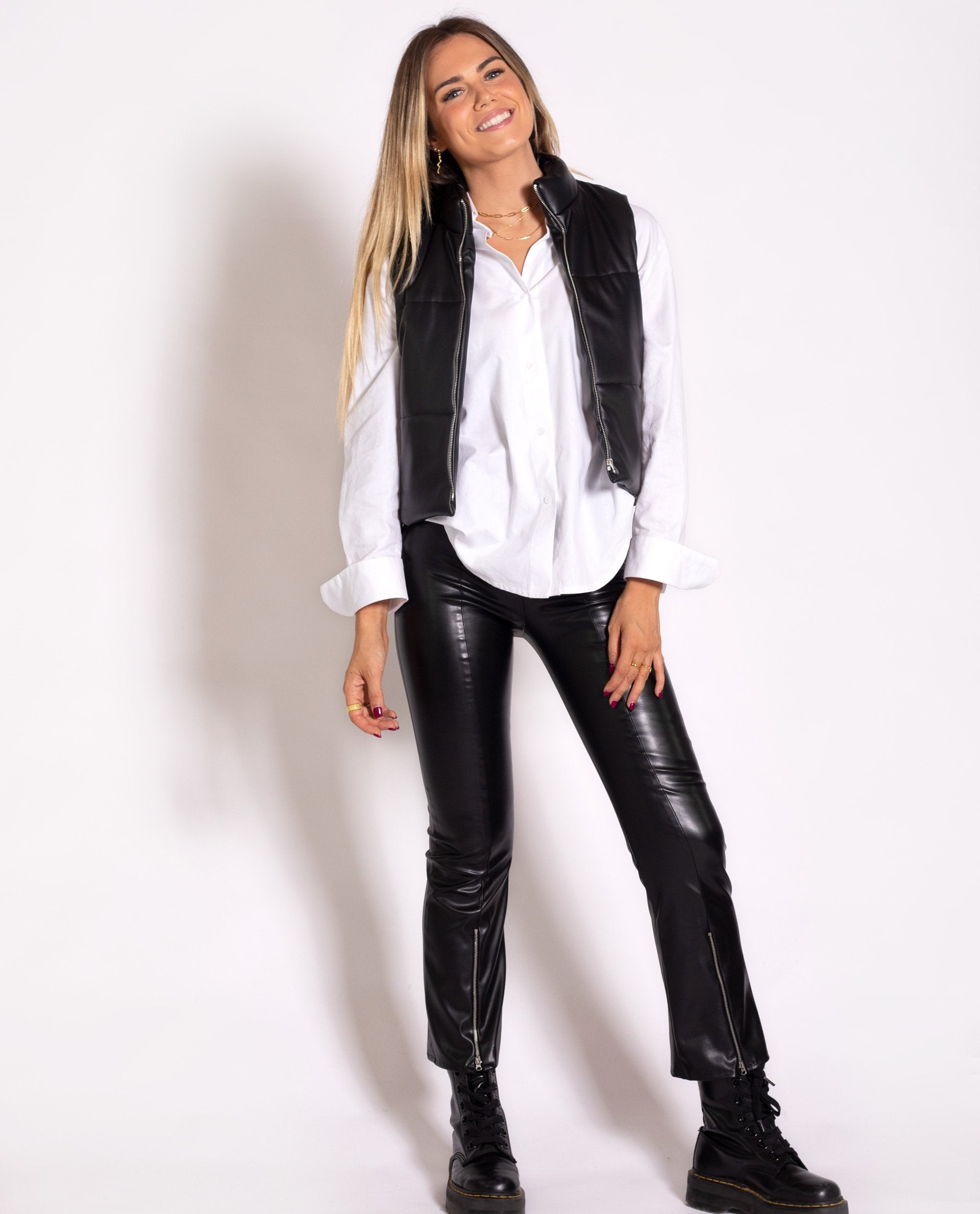 CHALECO HEADQUARTES | Chaleco efecto piel con relleno mujer | Chaquetas y abrigo THE-ARE