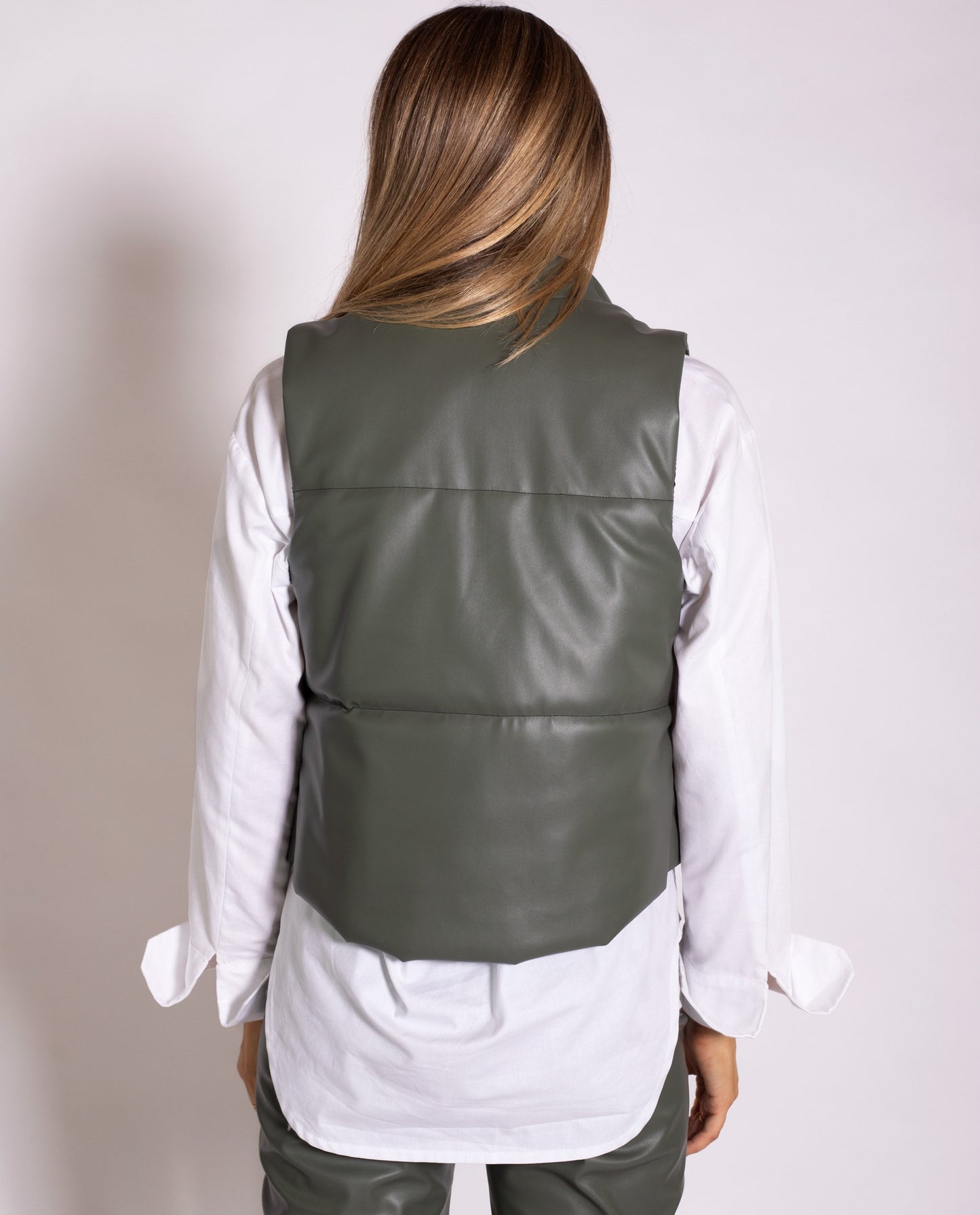 Chaleco efecto piel con relleno mujer | Chaquetas y abrigo THE-ARE