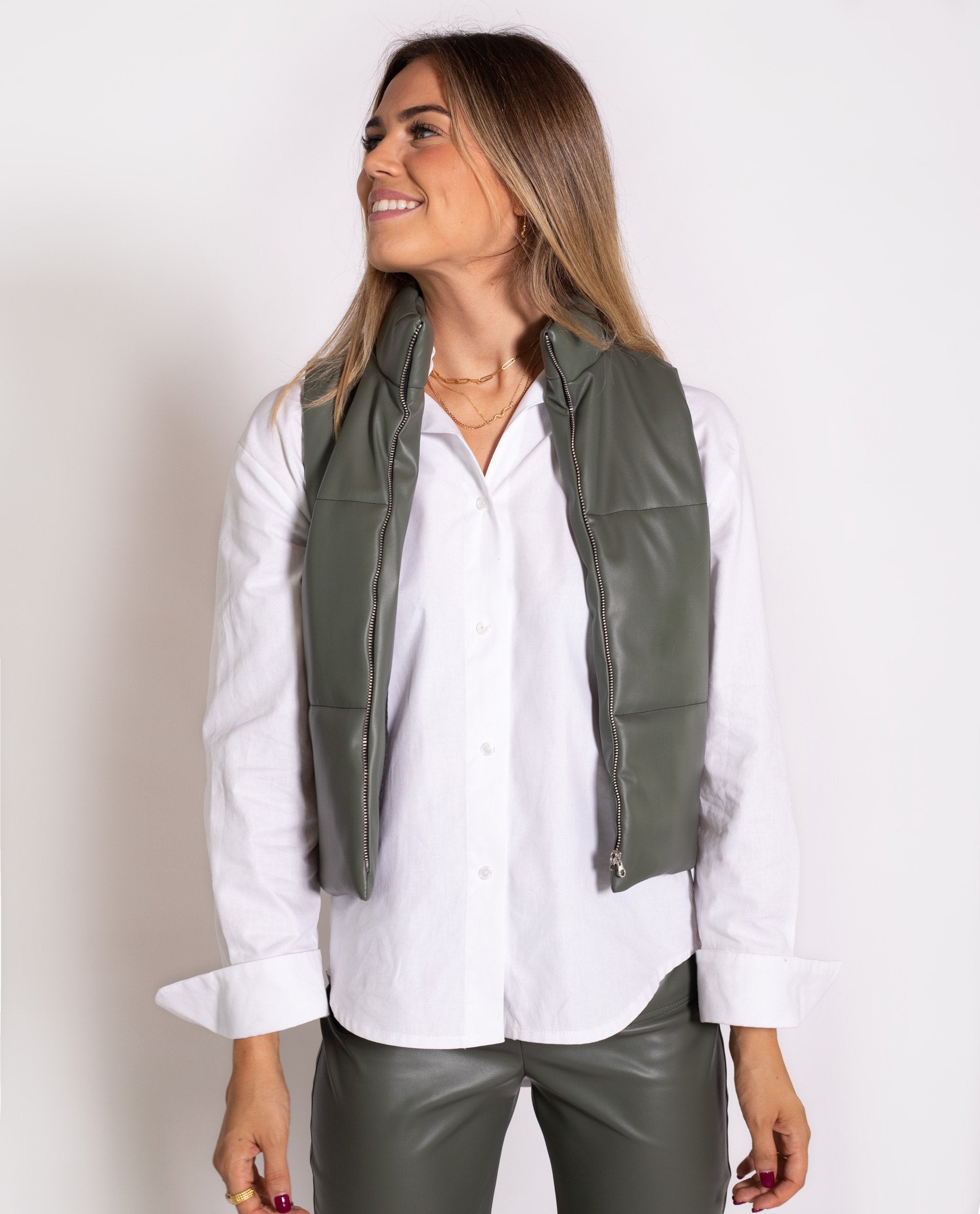 Chaleco efecto piel con relleno mujer | Chaquetas y abrigo THE-ARE