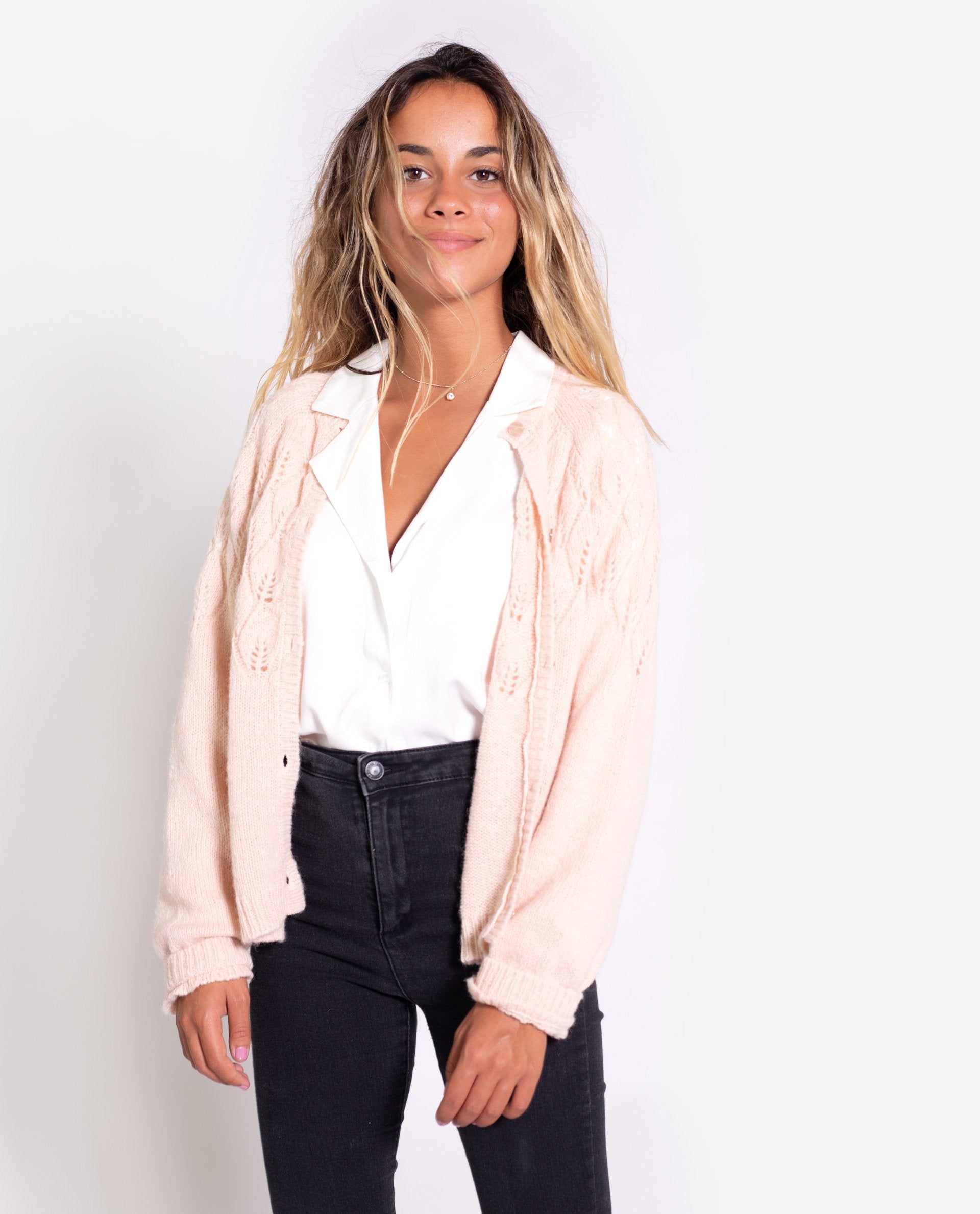 CARDIGAN WANT IT ALL | Cardigan suave nude con botones | Jerseys de mujer THE-ARE