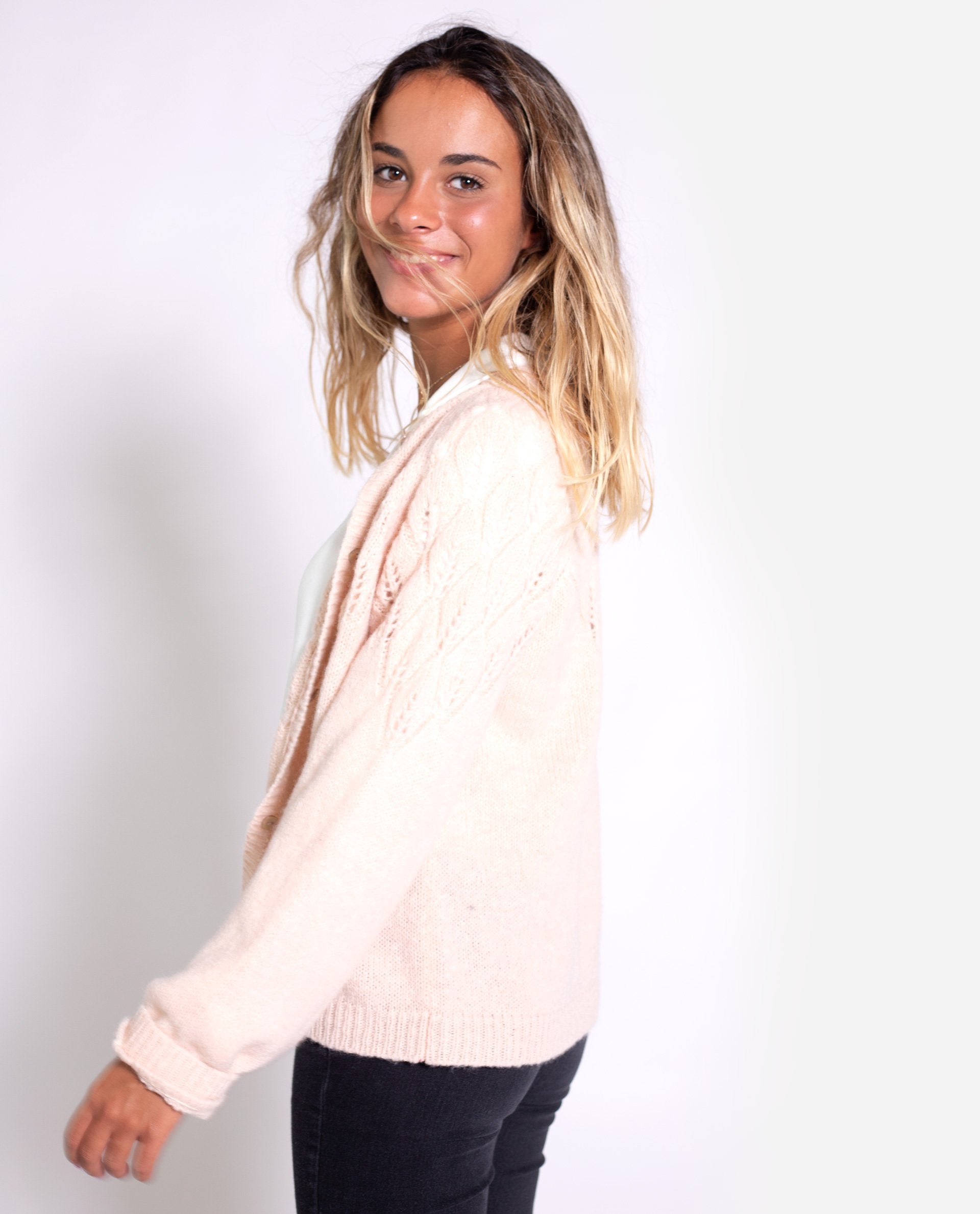 CARDIGAN WANT IT ALL | Cardigan suave nude con botones | Jerseys de mujer THE-ARE