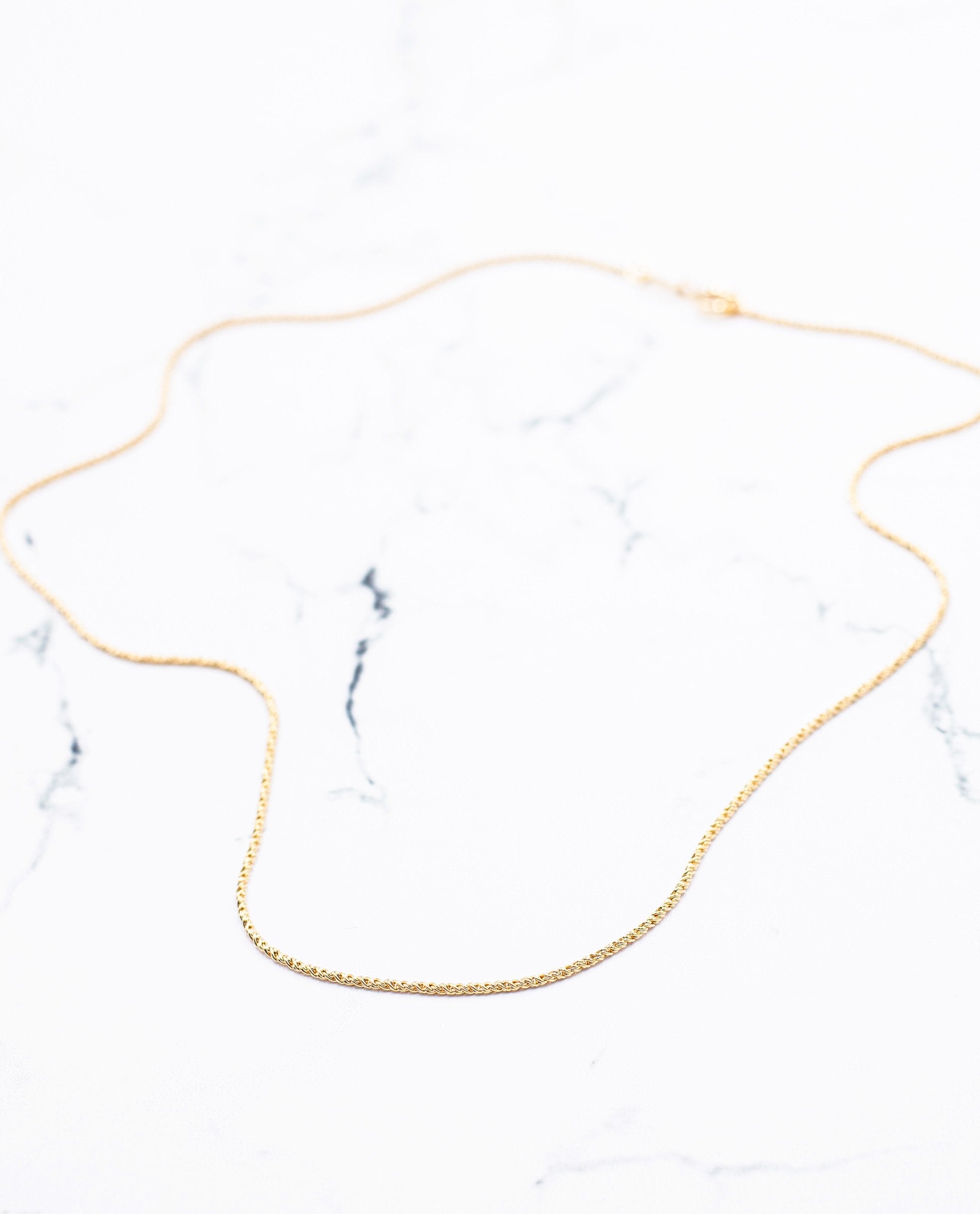 Collar fino cadena eslabones dorado | Joyitas THE-ARE