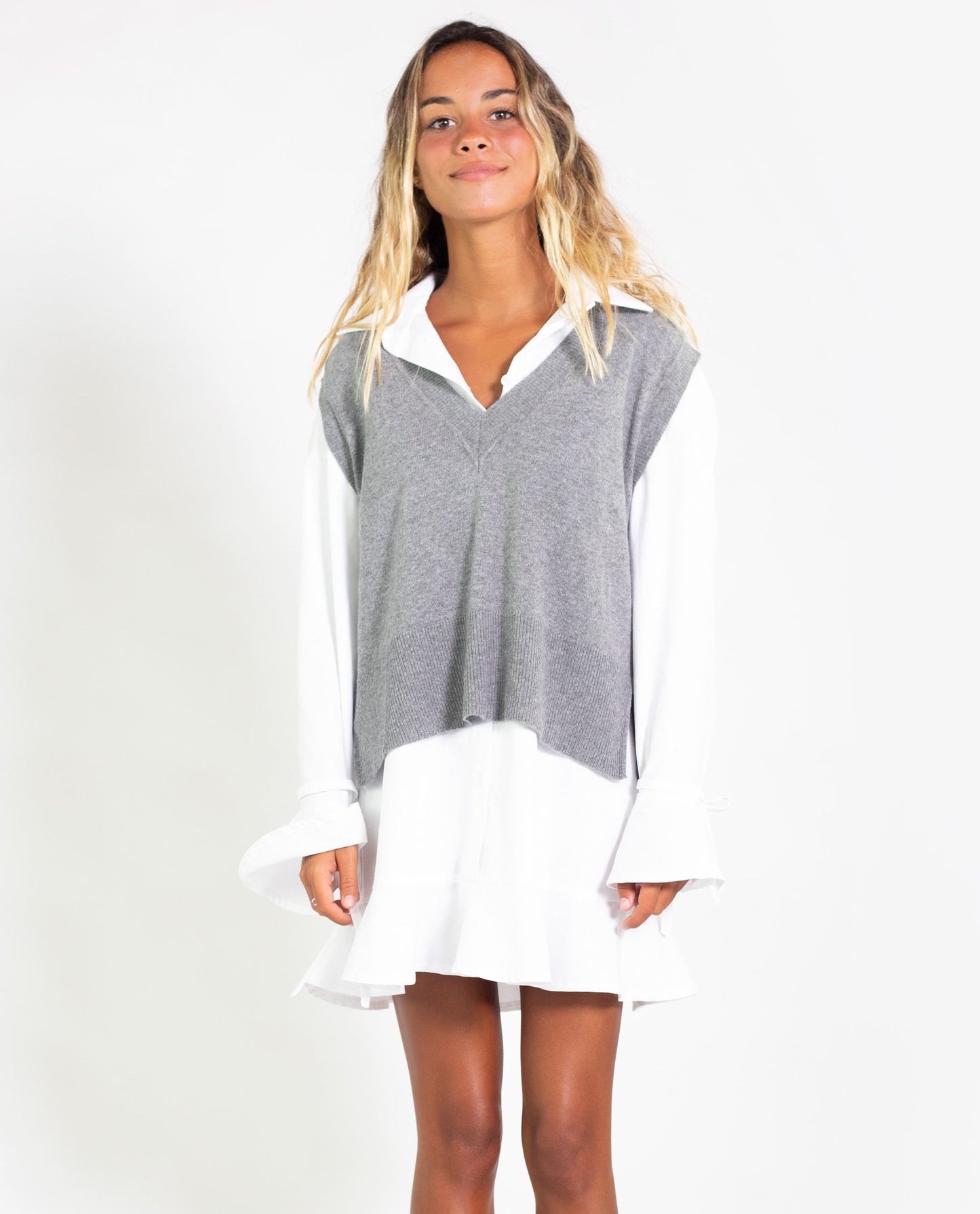 CHALECO MOONSHADOW | Jersey fino sin mangas gris mujer | Jerseys chicas THE-ARE