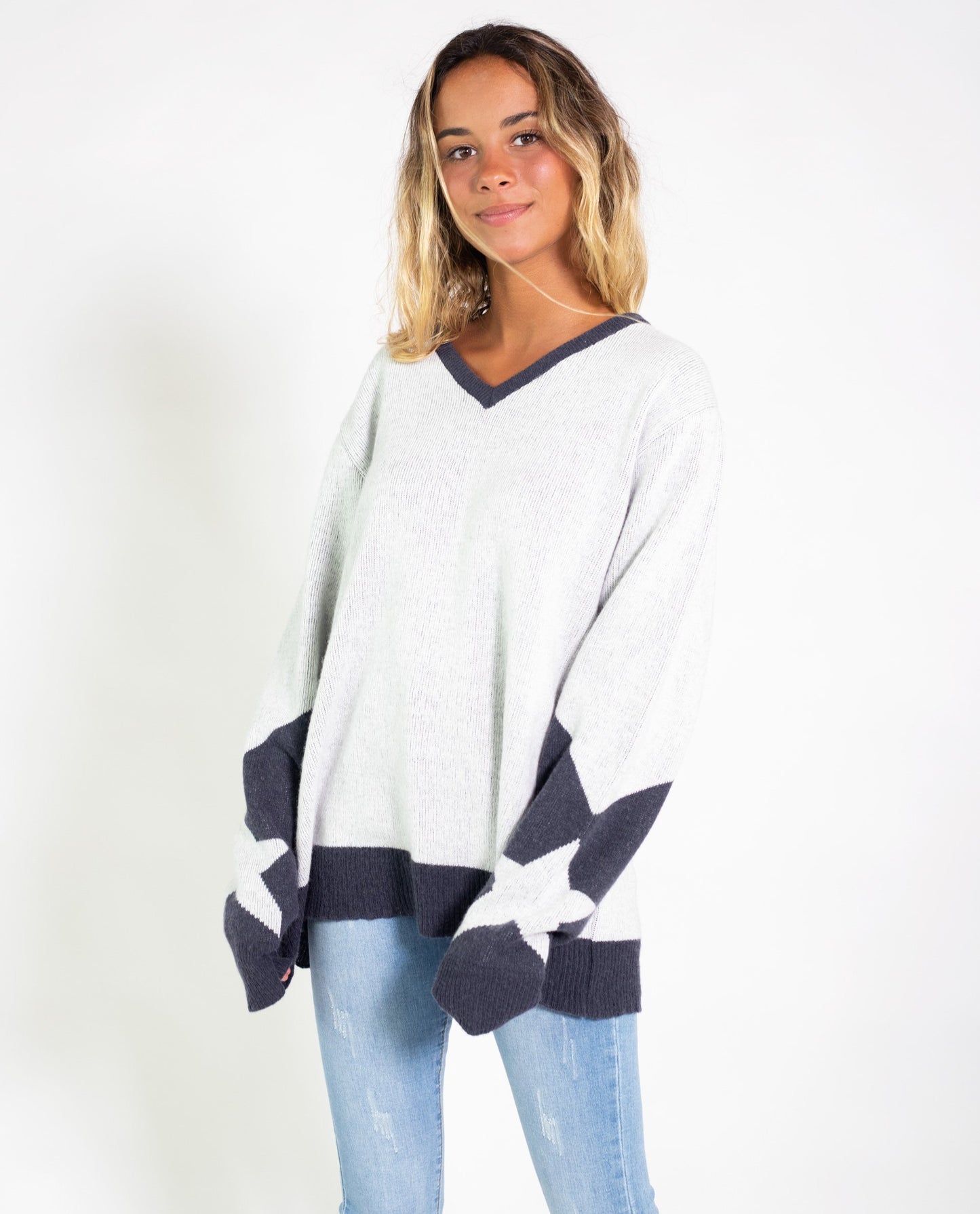 JERSEY SELF LUCK · BLANCO Y ANTRACITA