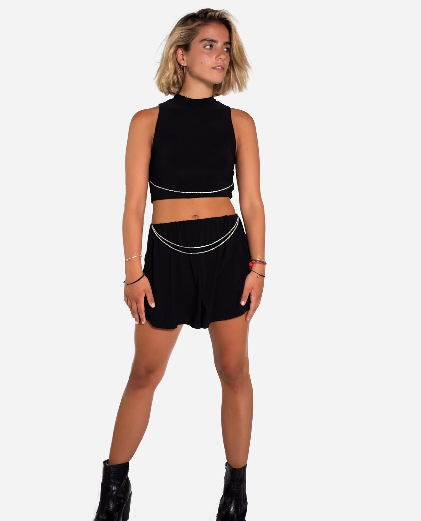 TOP NITE | Top halter negro cadena strass plateada | Tops de fiesta THE-ARE