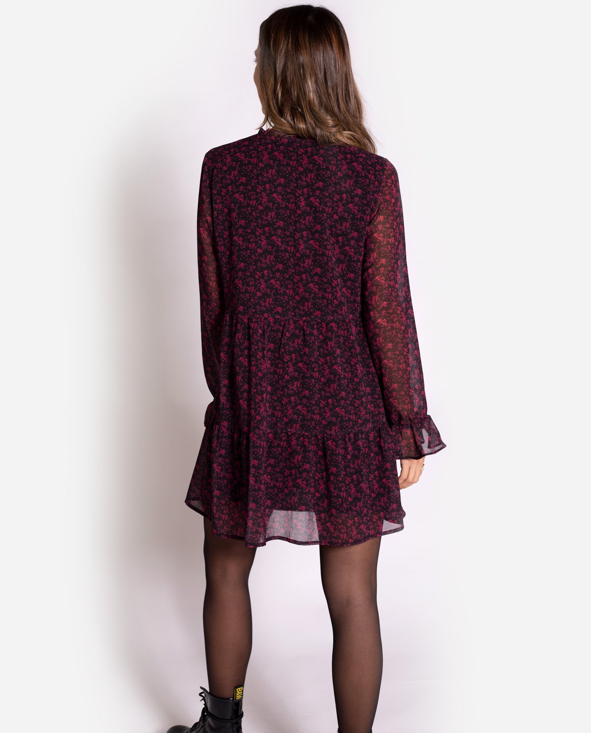 Vestido corto manga larga estampado flores baby doll | THE-ARE