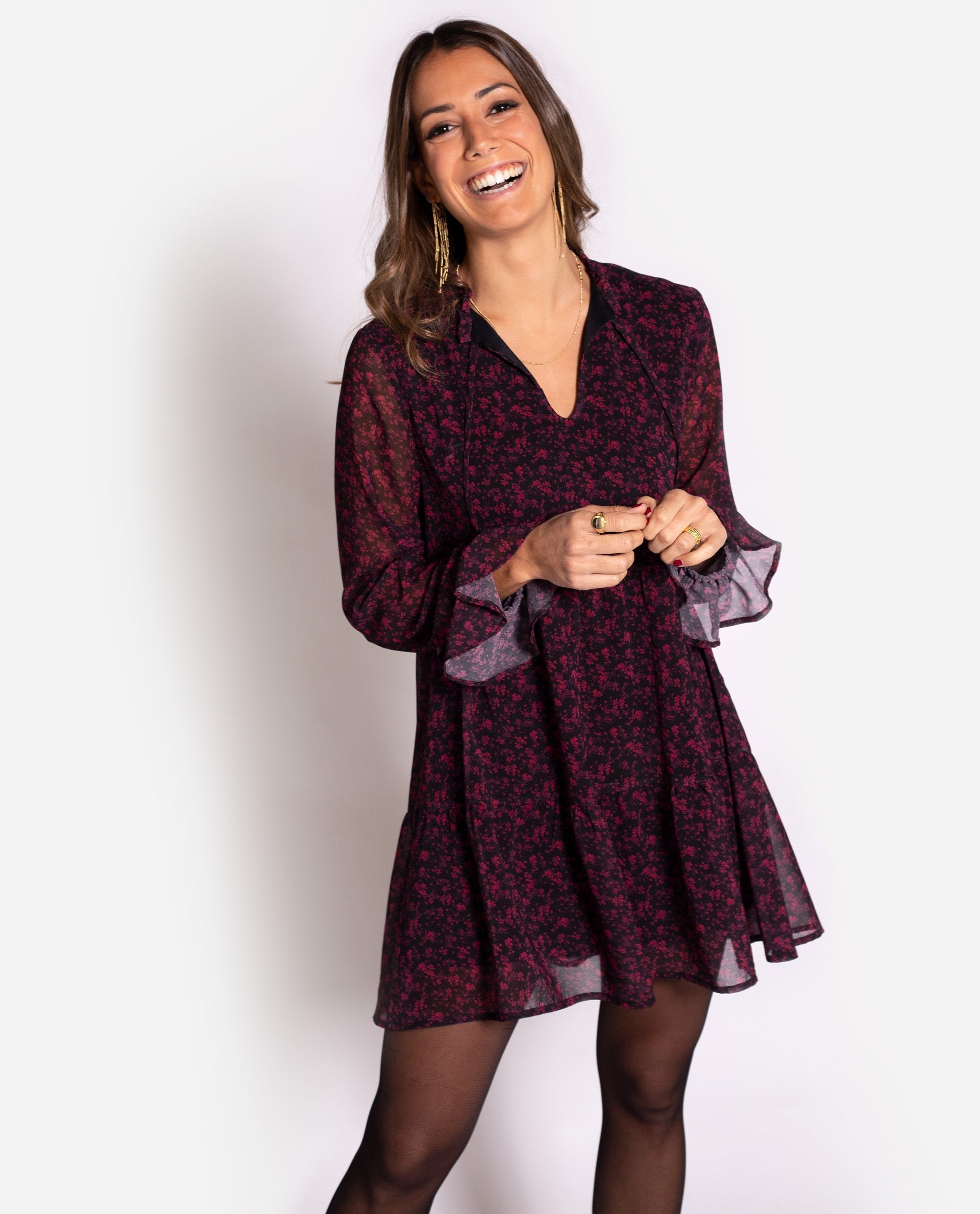 Vestido corto manga larga estampado flores baby doll | THE-ARE